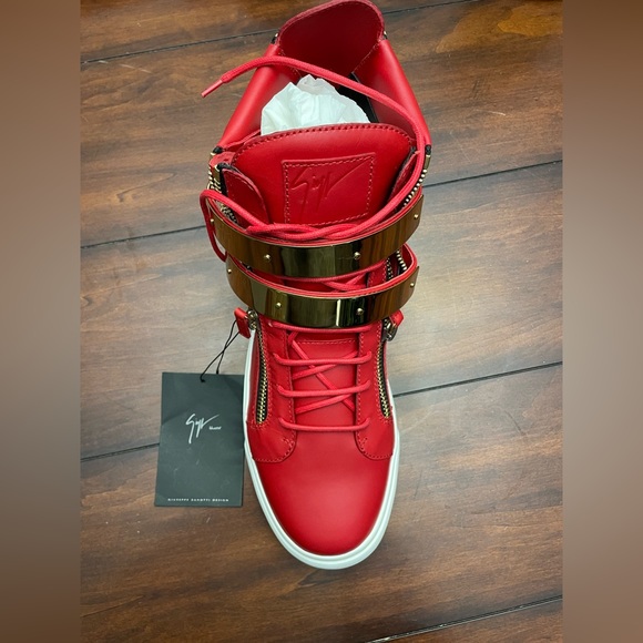 Giuseppe Zanotti Red Hightop Gold Double Ski Buckle Sneakers - Picture 3 of 6